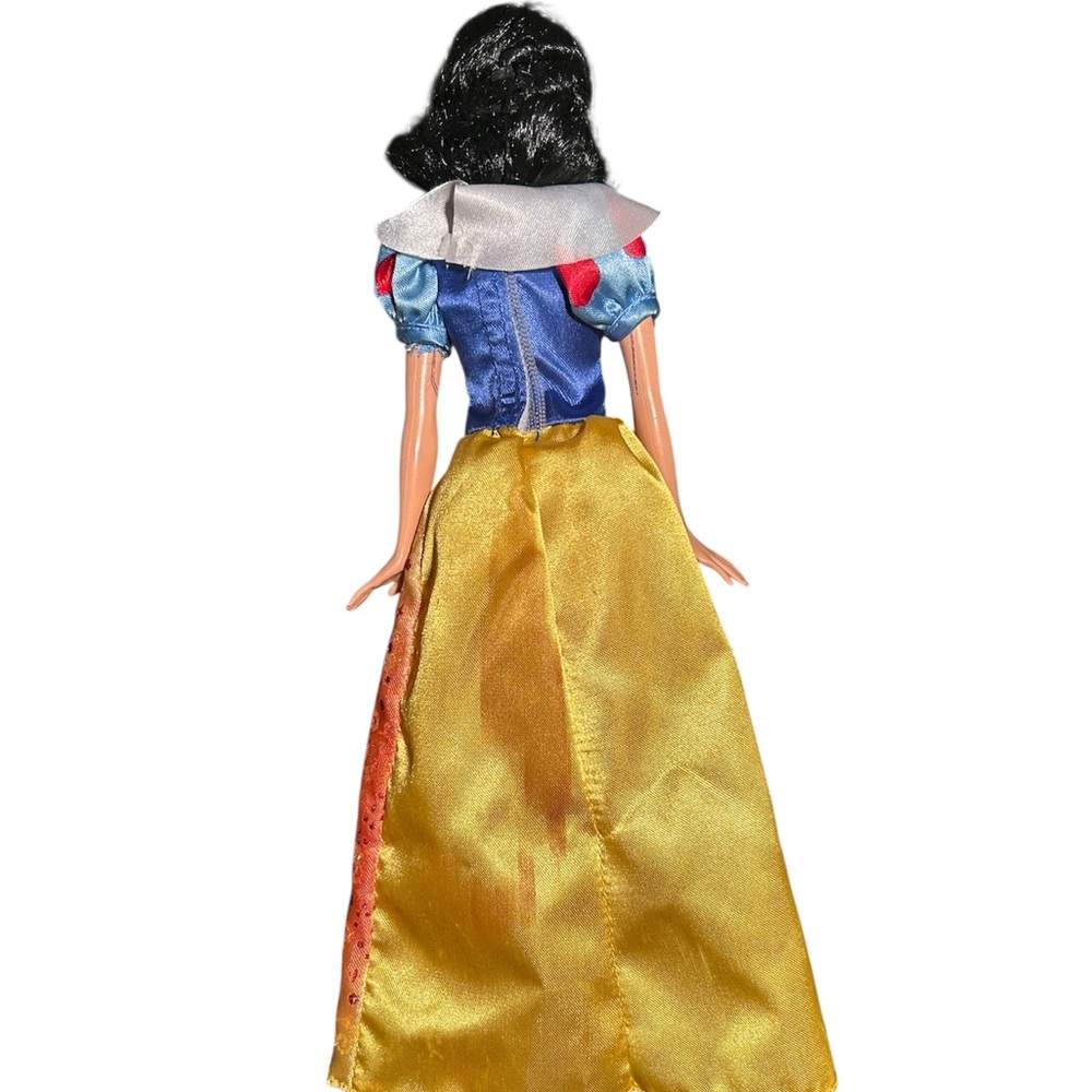 Snow White Sparkling Princess Doll 2008 Disney Princess Mattel No Box - Picture 2 of 3